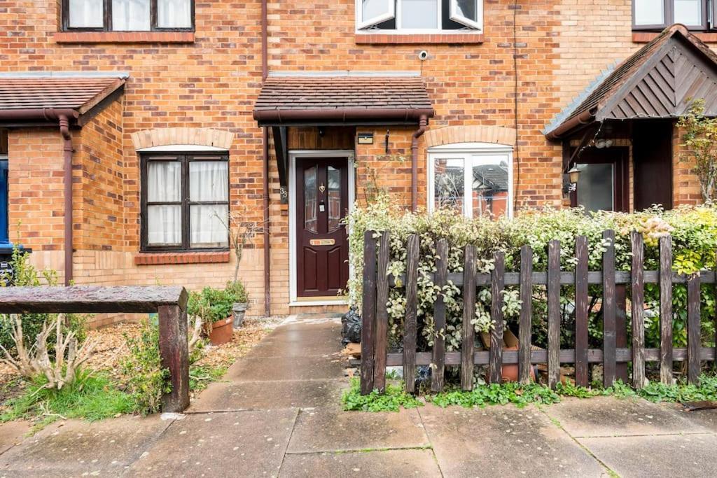 Monalychee Apartment Londra Exterior foto